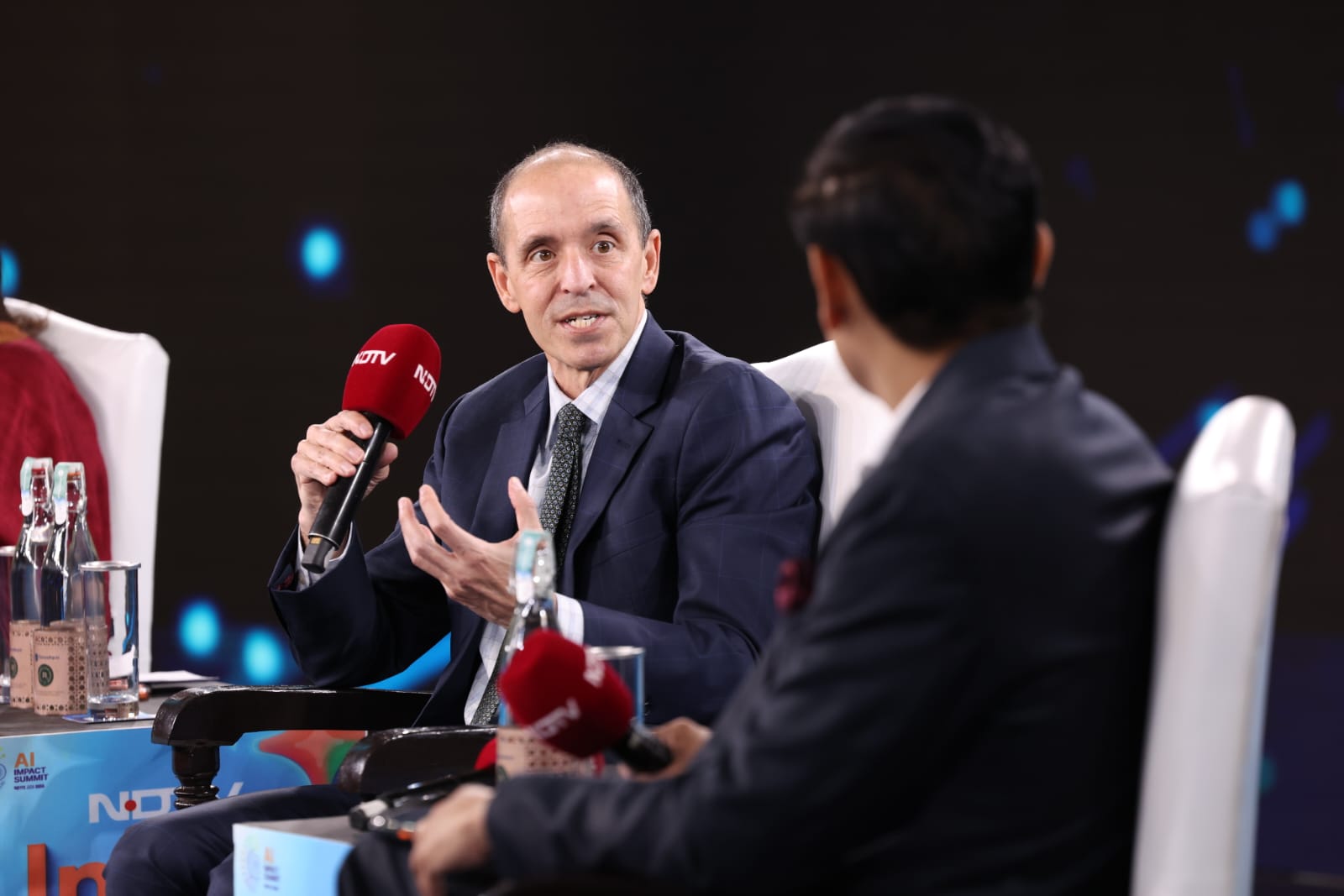 AI आतंक के खतरे को रोकने में कितना तैयार? जानें क्या बोले OpenAI के Chris Lehane