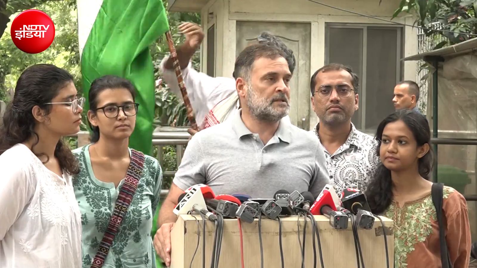 LIVE: राहुल गांधी तो प्रधान के इस्तीफे पर ही अड़े, अब CJP पर नजर; दोपहर में सरकार से वार्ता
