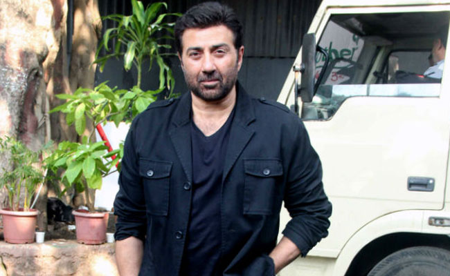 Happy Birthday Sunny Deol: ये ढाई किलो का हाथ जब किसी पे पड़ता है न…